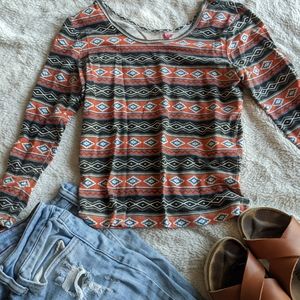Long Sleeve Cropped Tee